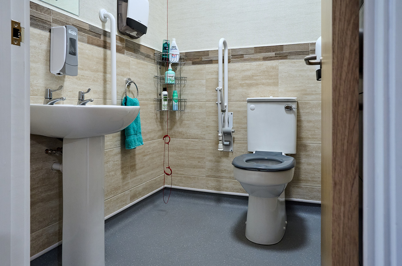 Autumn House – Bathrooms – 2