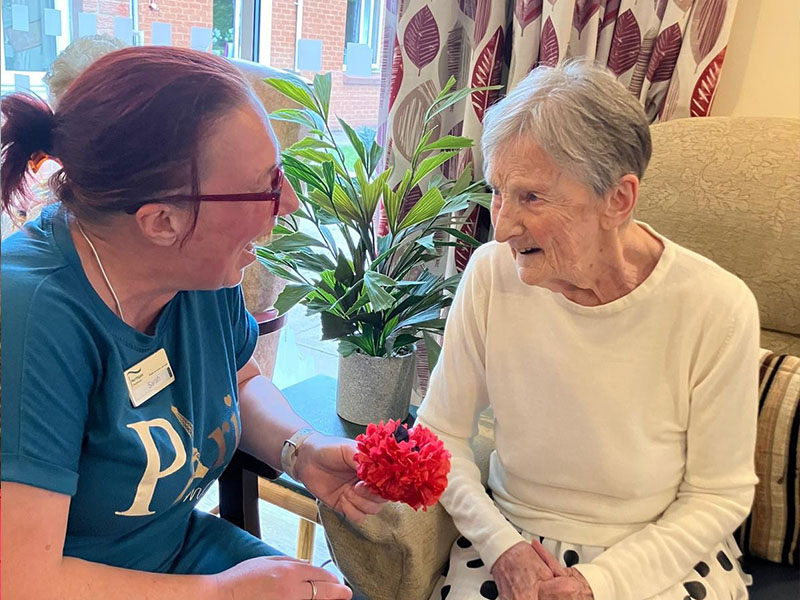 Activities-at-Ashcroft-Hollow-Sarah-with-resident