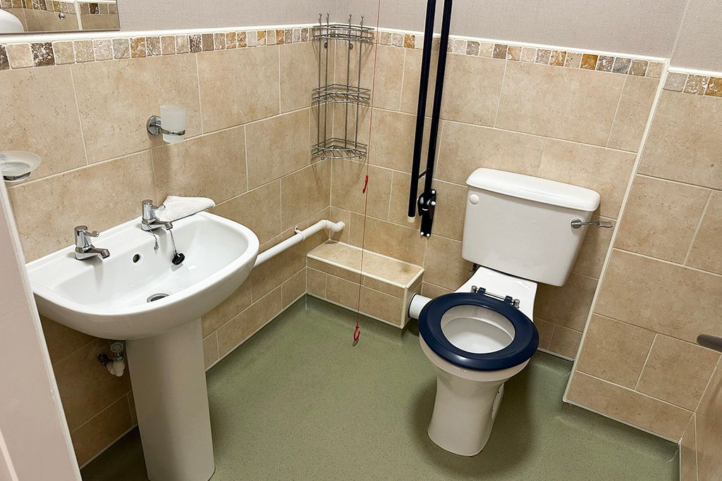 Bathrooms – The Firs – 3