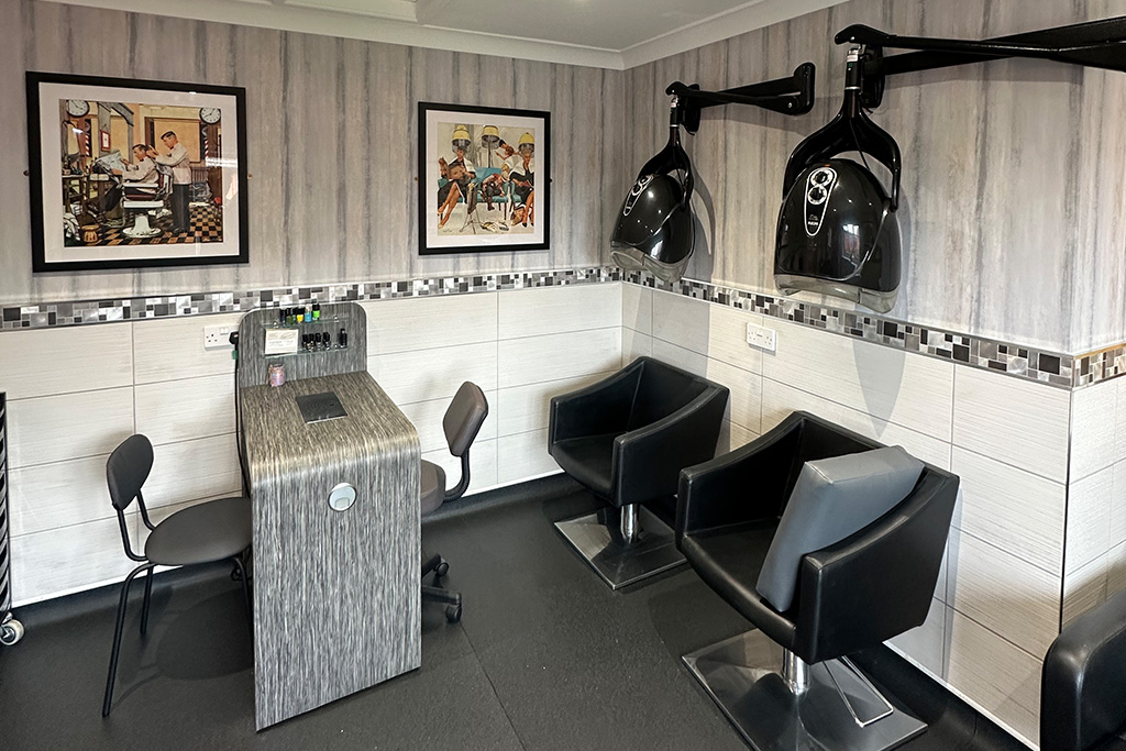 Meadowfields – Hair Salon – 1