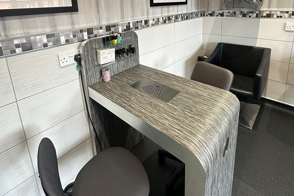 Meadowfields – Hair Salon – 2